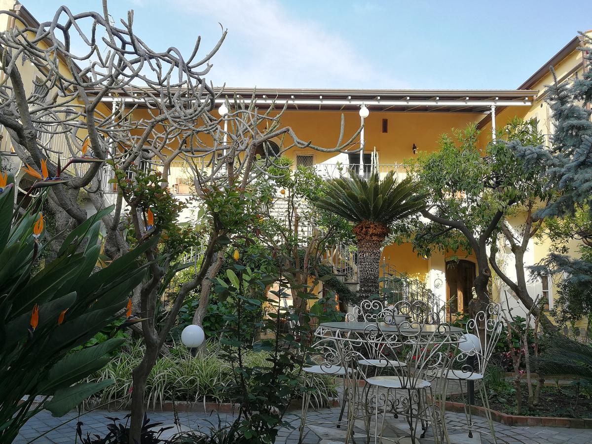 La Baronessa B&B Riposto Extérieur photo